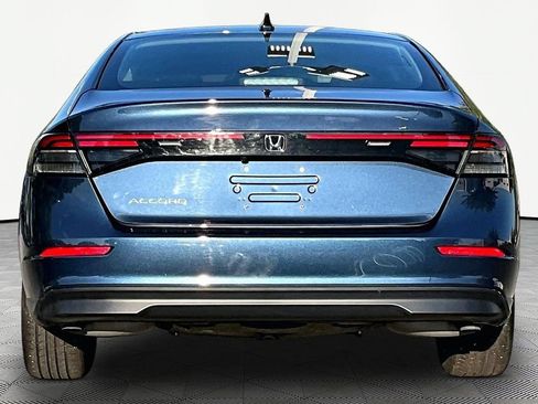 Used 2025 Honda Accord SE image 7