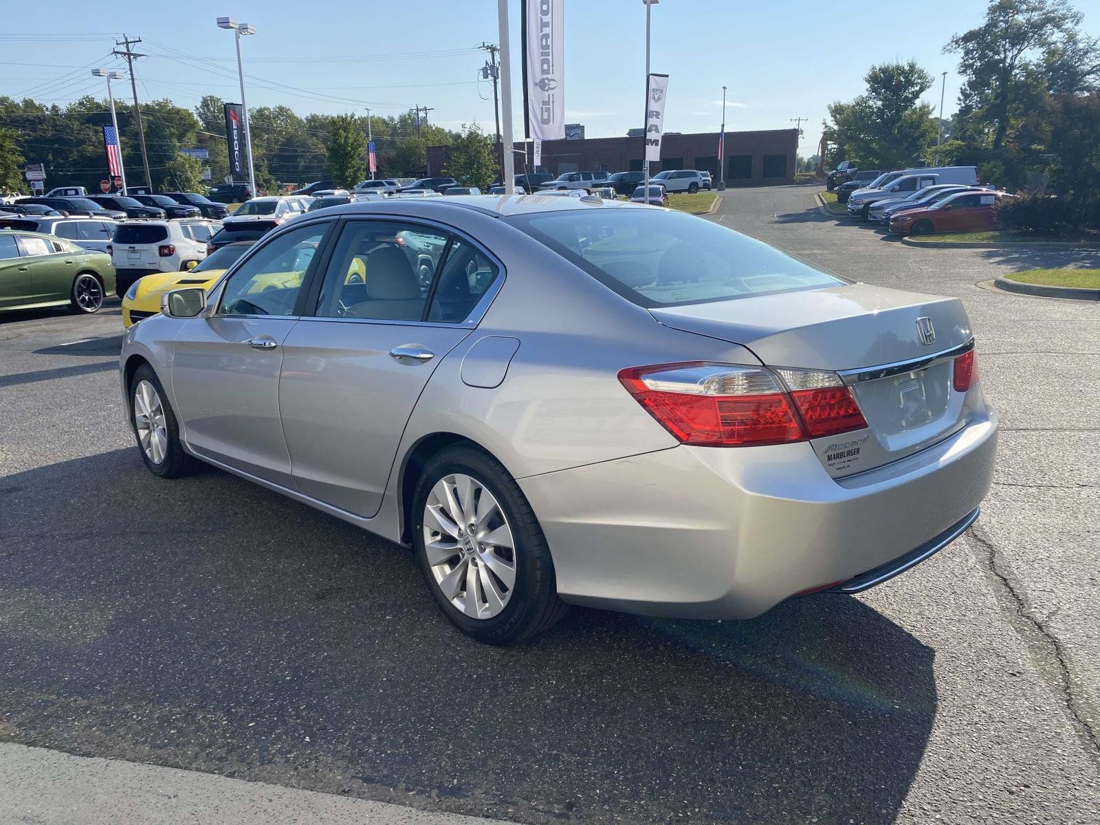 Used 2013 Honda Accord EX-L image 7