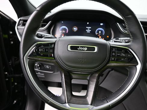 Used 2021 Jeep Grand Cherokee L Overland w/ Quick Order Package 25N image 12