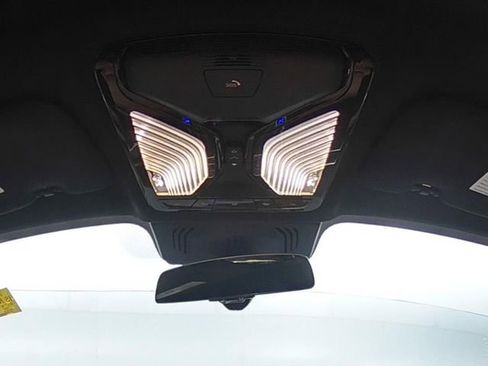 Used 2021 BMW X7 xDrive40i w/ M Sport Package AWD/4WD image 25