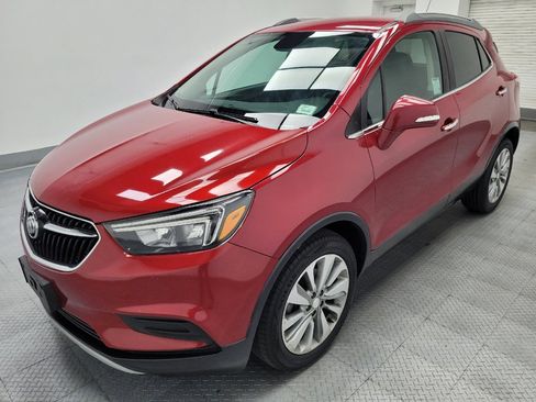 Used 2018 Buick Encore Preferred FWD image 2