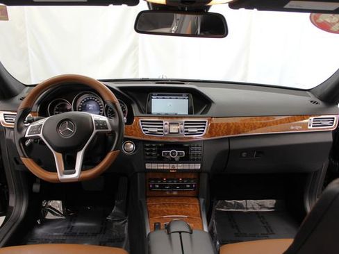 Used 2014 Mercedes-Benz E 350 4MATIC Sedan image 27
