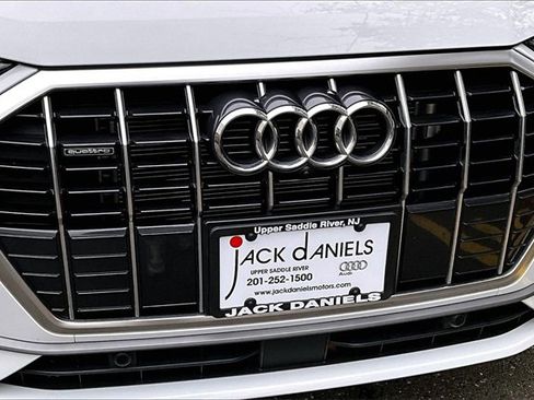 Used 2024 Audi Q3 2.0T Premium Plus image 29