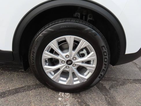Used 2023 Ford Escape Active w/ Cold Weather Package FWD image 13
