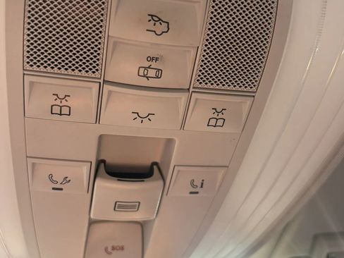 Used 2015 Mercedes-Benz E 350 4MATIC Sedan image 29