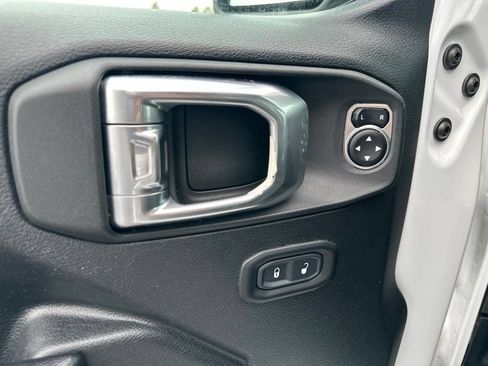 Used 2021 Jeep Wrangler Unlimited Sport AWD/4WD image 16