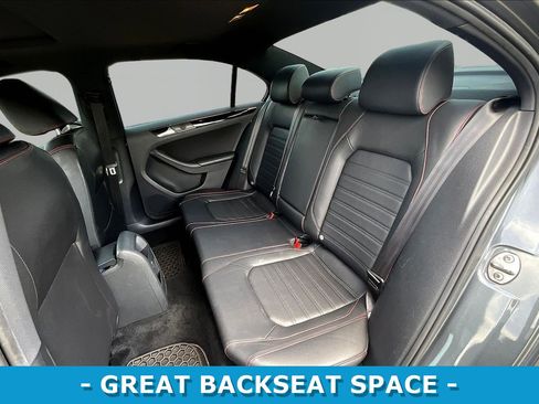 Used 2017 Volkswagen Jetta GLI image 24