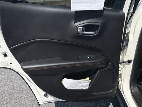Used 2019 Jeep Compass Limited AWD/4WD image 26