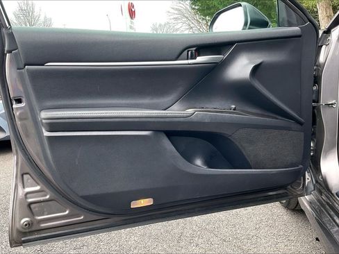 Used 2023 Toyota Camry XSE FWD image 21