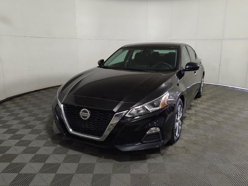Used 2020 Nissan Altima 2.5 S FWD image 15