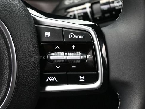 Used 2023 Kia Sorento EX w/ Panoramic Sunroof Package FWD image 8
