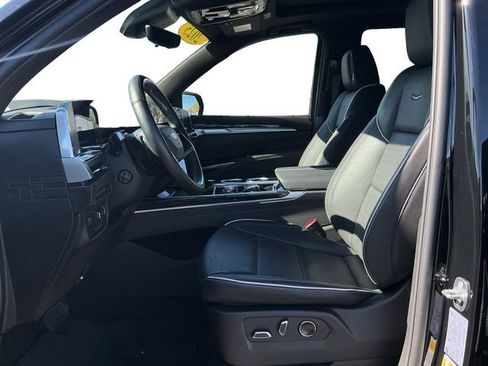 Used 2025 Cadillac Escalade Sport w/ LPO, ONYX Package AWD/4WD image 3