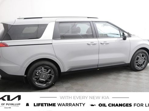 New 2026 Kia Carnival EX FWD image 4