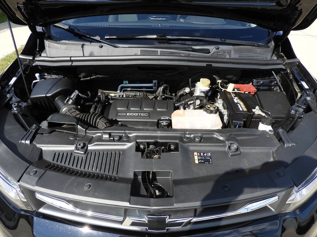 Used 2019 Chevrolet Trax LS FWD image 12