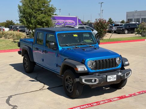 Used 2026 Jeep Gladiator Sport AWD/4WD image 10