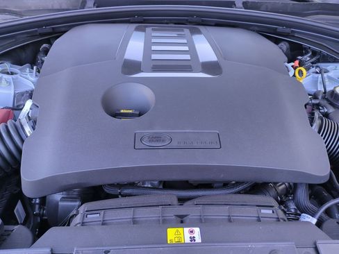 New 2025 Land Rover Range Rover Velar Dynamic SE image 26