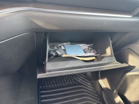 Used 2024 Chevrolet Silverado 1500 LT image 48