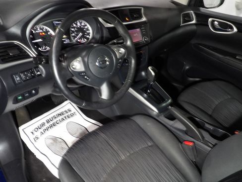 Used 2018 Nissan Sentra SV FWD image 8