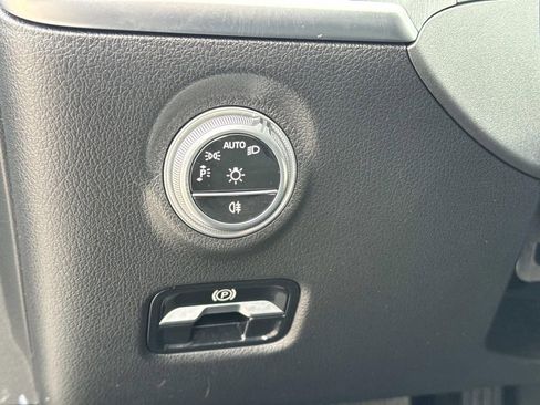 Used 2022 Mercedes-Benz C 300 C 300 image 21