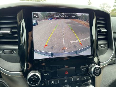 Used 2021 RAM 1500 Laramie image 11