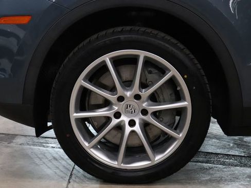 Used 2019 Porsche Cayenne S AWD/4WD image 26