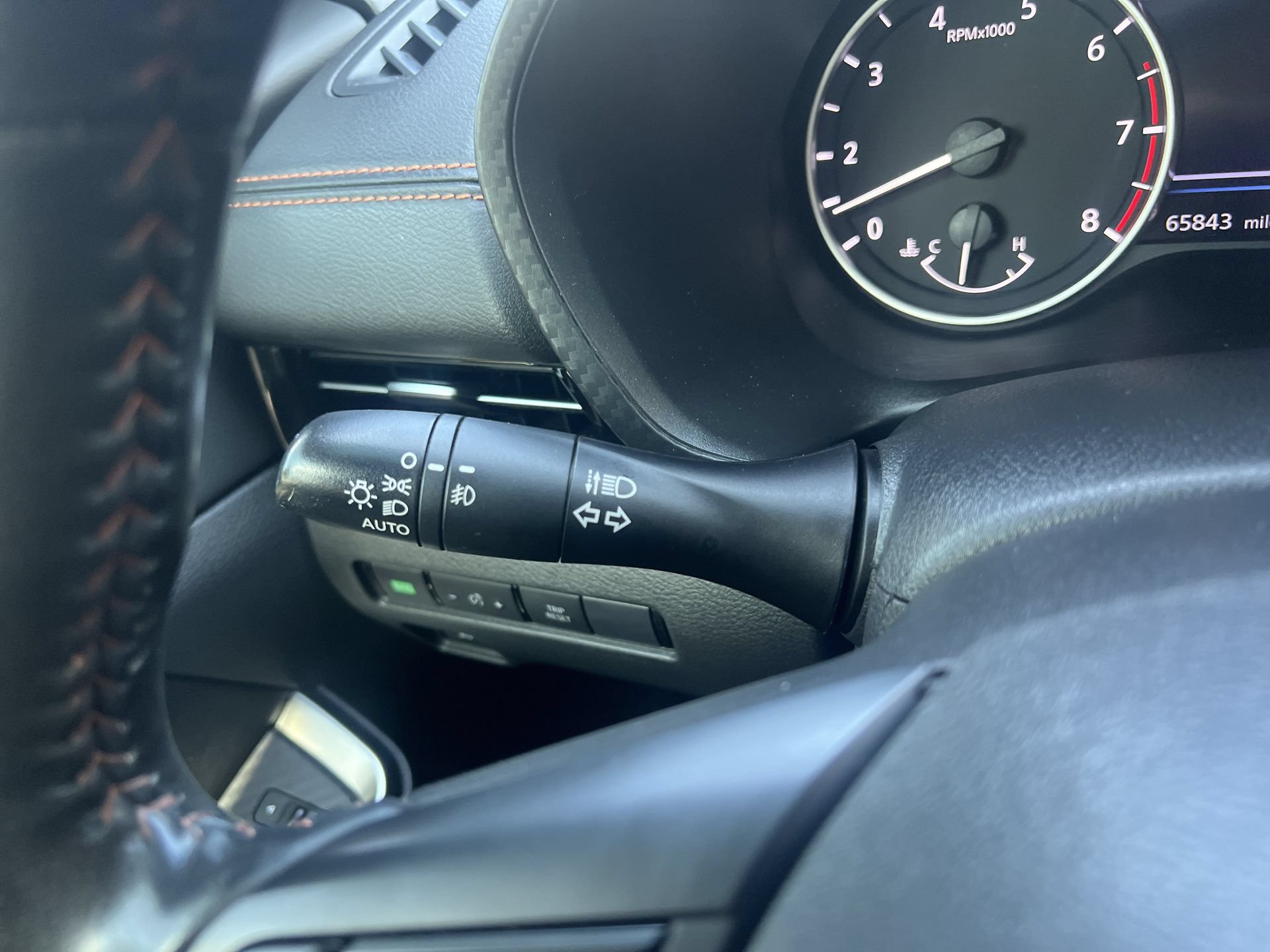 Used 2023 Nissan Sentra SR w/ SR Premium Package FWD image 7