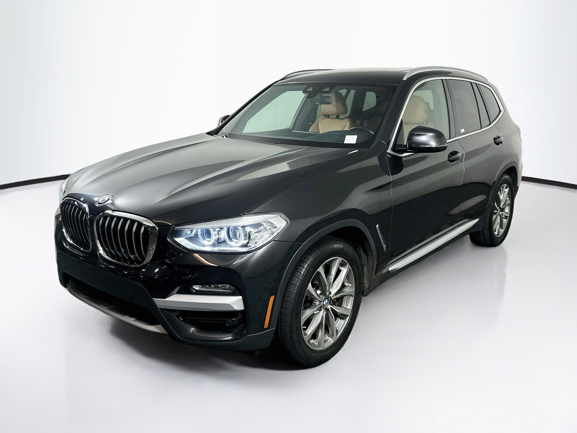 Used 2019 BMW X3 xDrive30i w/ Premium Package AWD/4WD image 3