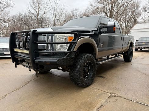 Used 2013 Ford F350 Lariat w/ Chrome Pkg image 4