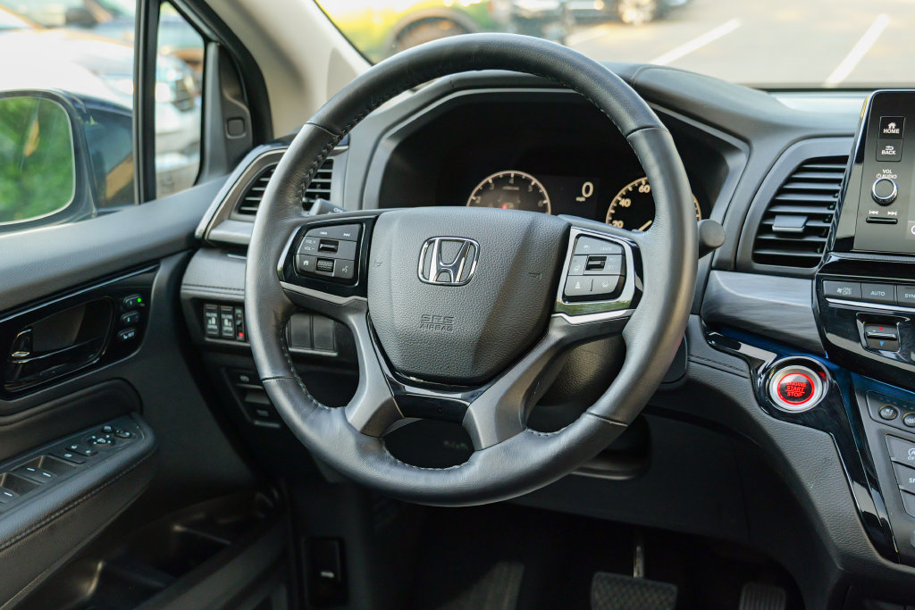 Used 2025 Honda Odyssey Elite image 41