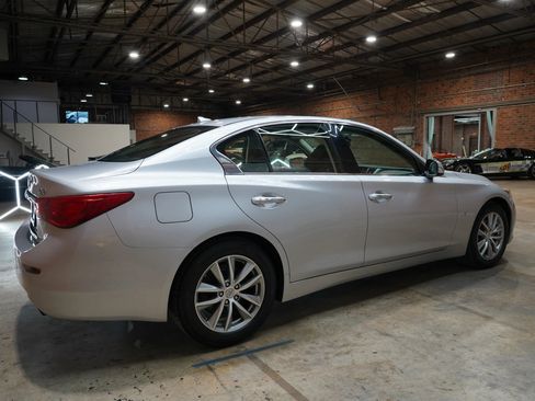 Used 2015 INFINITI Q50 Premium w/ Navigation Package image 16