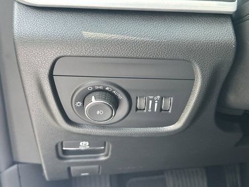 New 2026 Jeep Grand Cherokee Limited RWD image 21