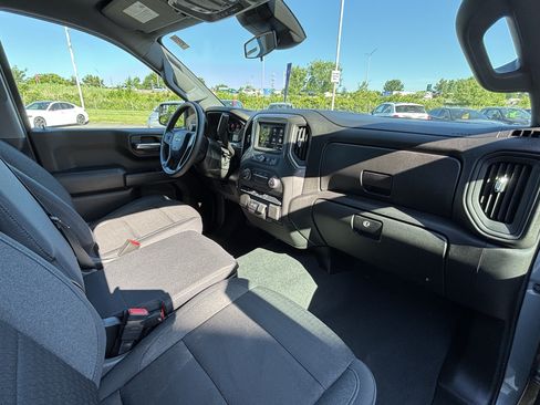 Used 2025 Chevrolet Silverado 1500 Custom AWD/4WD image 31