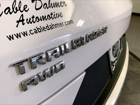 Used 2025 Chevrolet TrailBlazer LT AWD/4WD image 8