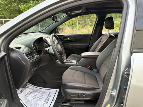 Used 2024 Chevrolet Equinox RS w/ LPO, Floor Liner Package FWD image 21