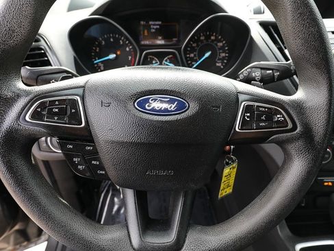 Used 2017 Ford Escape SE AWD/4WD image 15