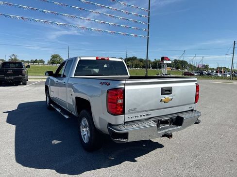 Used 2019 Chevrolet Silverado 1500 LT AWD/4WD image 4