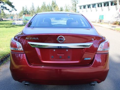 Used 2013 Nissan Altima 2.5 S image 10