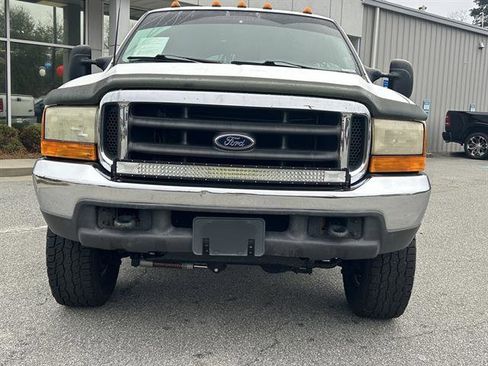 Used 2000 Ford F250 XL image 2
