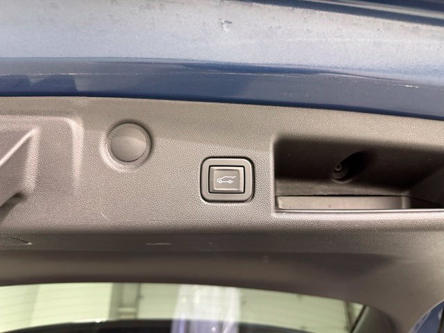 Certified 2024 Chevrolet Equinox LT w/ LPO, Floor Liner Package FWD image 9
