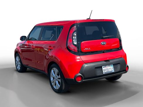 Used 2015 Kia Soul + FWD image 3