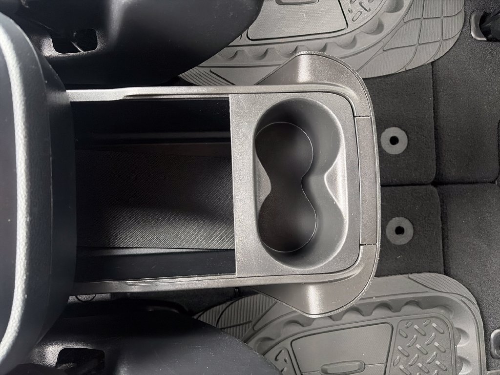 Used 2025 Chrysler Pacifica Select FWD image 45