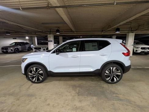 New 2026 Volvo XC40 B5 Ultra w/ Climate Package AWD/4WD image 6