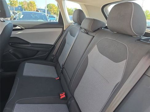 Used 2022 Volkswagen Taos S w/ IQ Drive S Package FWD image 9