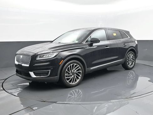 Used 2020 Lincoln Nautilus Reserve AWD/4WD image 2