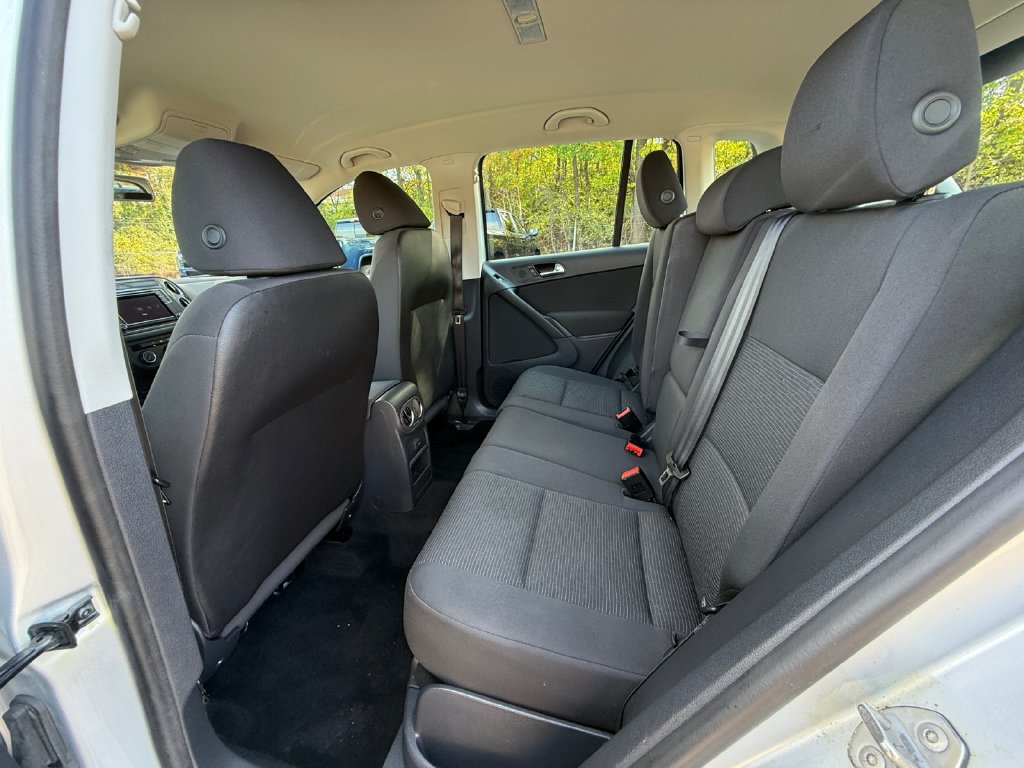 Used 2018 Volkswagen Tiguan Limited w/ Premium Package AWD/4WD image 21