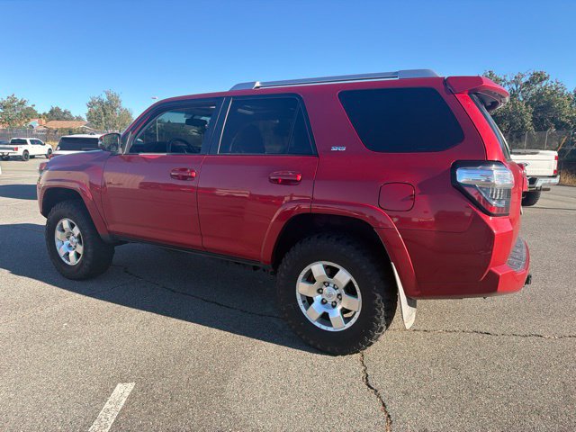 Used 2016 Toyota 4Runner SR5 Premium RWD image 4