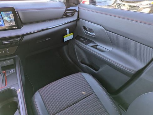 New 2026 Nissan Kicks SR image 17