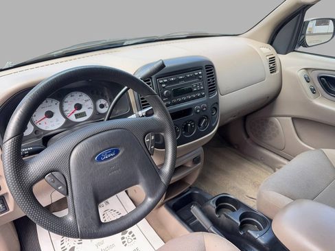 Used 2002 Ford Escape XLT FWD image 16