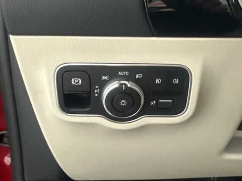 Used 2026 Mercedes-Benz GLA 250 4MATIC image 8