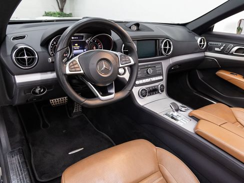 Used 2017 Mercedes-Benz SL 450 image 6